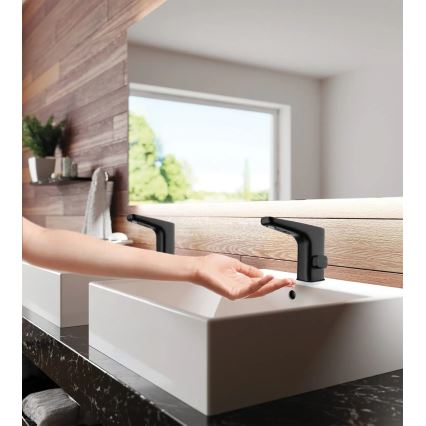 Deante BQH_N28R - Rubinetto touchless per lavabo HIACYNT 4xAA nero