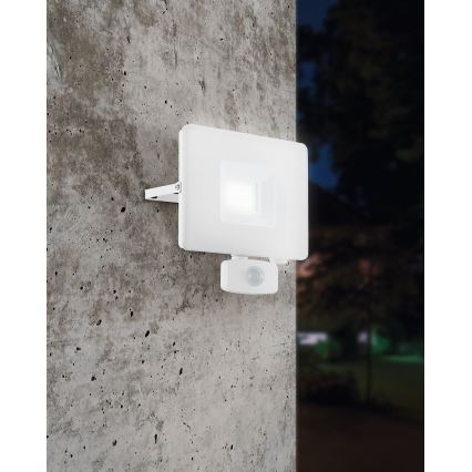 Eglo - Proiettore di luce a LED con sensore LED/30W/230V