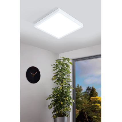 Eglo - Plafoniera da bagno dimmerabile a LED/19,5W/230V 2700-6500K IP44 ZigBee 28,5x28,5 cm