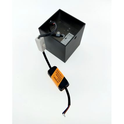 Faretto LED/5W/230V 3000/4000/6400K 7,5x7,5 cm nero