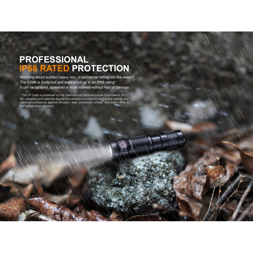 Fenix E09R - Torcia LED ricaricabile LED/USB IP68