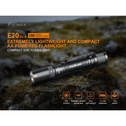 Fenix E20V20 - Torcia LED LED/2xAA IP68