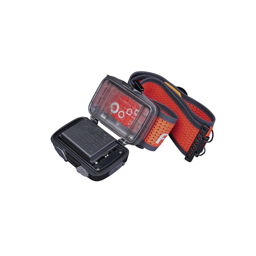 Fenix HL32RTBLCK - Lampada frontale LED ricaricabile LED/USB/3xAAA IP66 800 lucente 300 h 1900 mAh nero/arancione