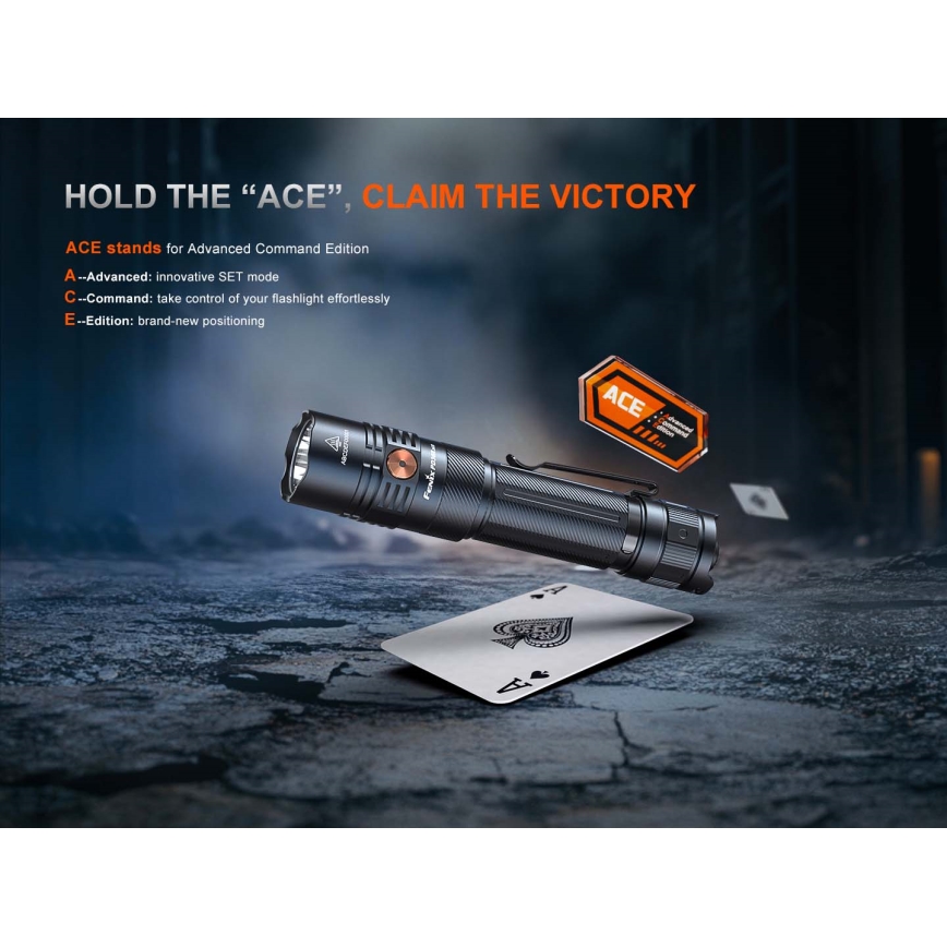 Fenix PD36RACE - Torcia ricaricabile LED dimmerabile LED/USB 5000 mAh IP68 3000 lm 63,45 h nera