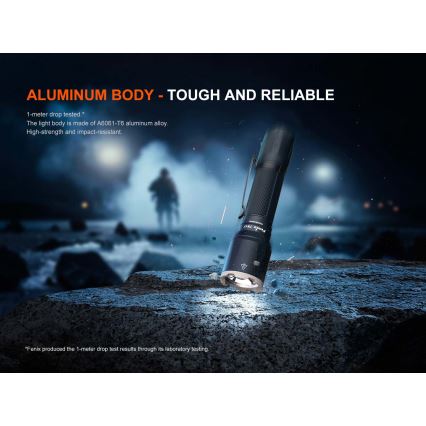 Fenix TK17BLK - Torcia ricaricabile dimmerabile LED/USB 6000 mAh IP68 3600 lm 60 h nera