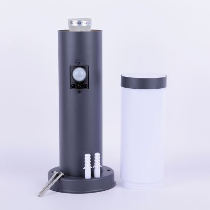 Globo - Lampada da esterno con sensore 1xE27/15W/230V 45 cm IP44