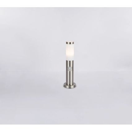Globo - Lampada da esterno LED con sensore 1xE27/8,8W/230V IP44