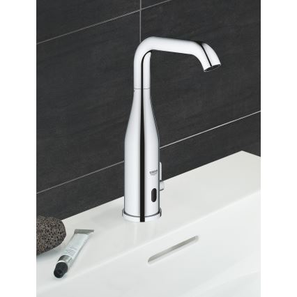 GROHE 36445000 - Miscelatore elettronico per lavabo con sensore a infrarossi ESSENCE E, cromo lucido