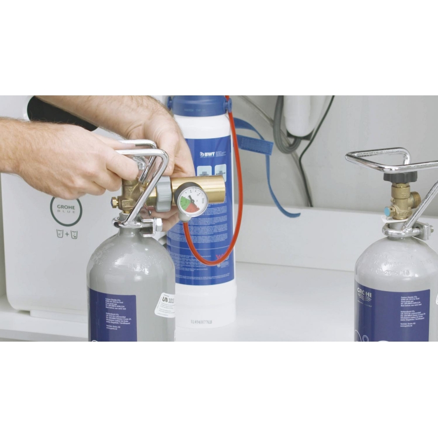 GROHE 40423000 - Kit di avviamento con bombola di CO2 pressurizzata GROHE BLUE 2 kg