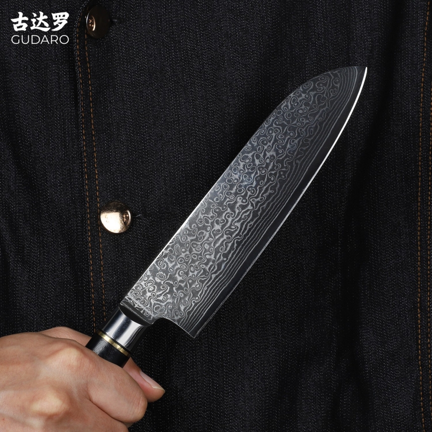Gudaro - Coltello da cucina Santoku damascato AKIRO 7, 67 strati d'acciaio, lunghezza 17,5 cm, nero