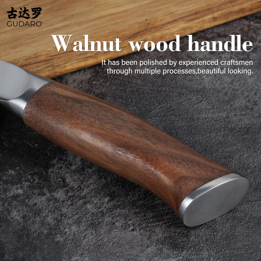 Gudaro - Coltello da cucina Santoku damascato TAKUMI 7, 67 strati d'acciaio, lunghezza 17,5 cm, manico in noce