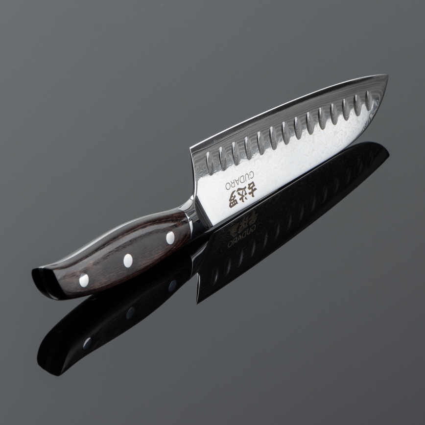 Gudaro - Coltello da cucina Santoku in acciaio damascato SHIRO 7, 67 strati d'acciaio, lunghezza 17,5 cm