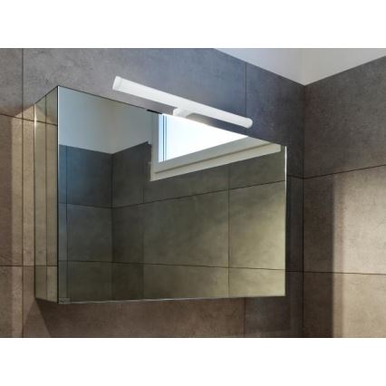 Illuminazione LED per specchio da bagno LED/8W/230V 30 cm IP44 bianco