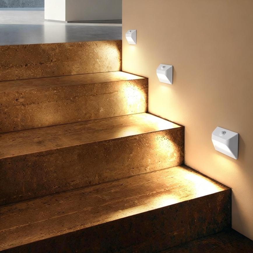 Lampada LED ricaricabile per scale con sensore di movimento e sensore crepuscolare STEP LIGHT LED/0,3W/3,7V 2200 mAh IP53 bianco