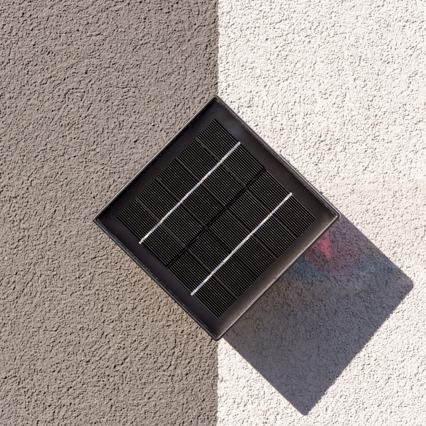Applique a LED solare con sensore LED/2W/5V IP54 1300 mAh