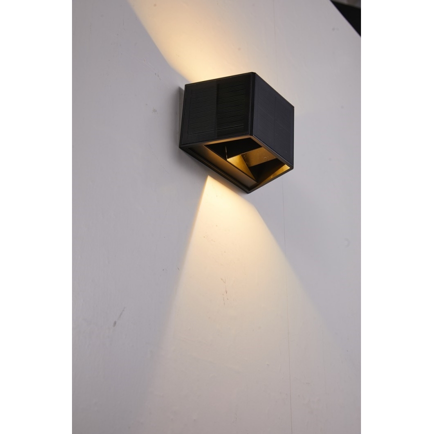 Applique a LED solare con sensore LED/2W/5V IP54 1300 mAh