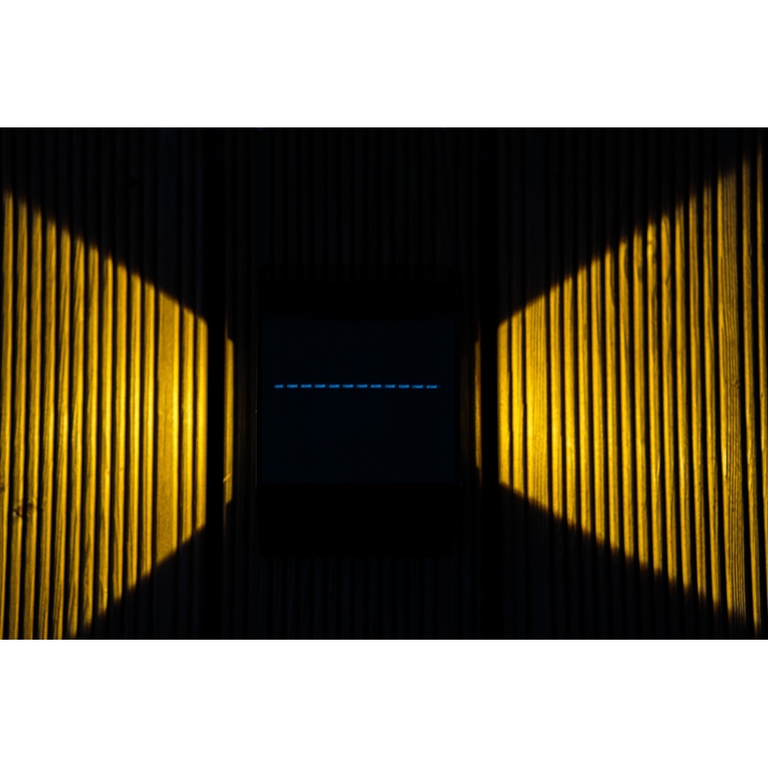 Applique a LED solare con sensore LED/2W/5V IP54 1300 mAh