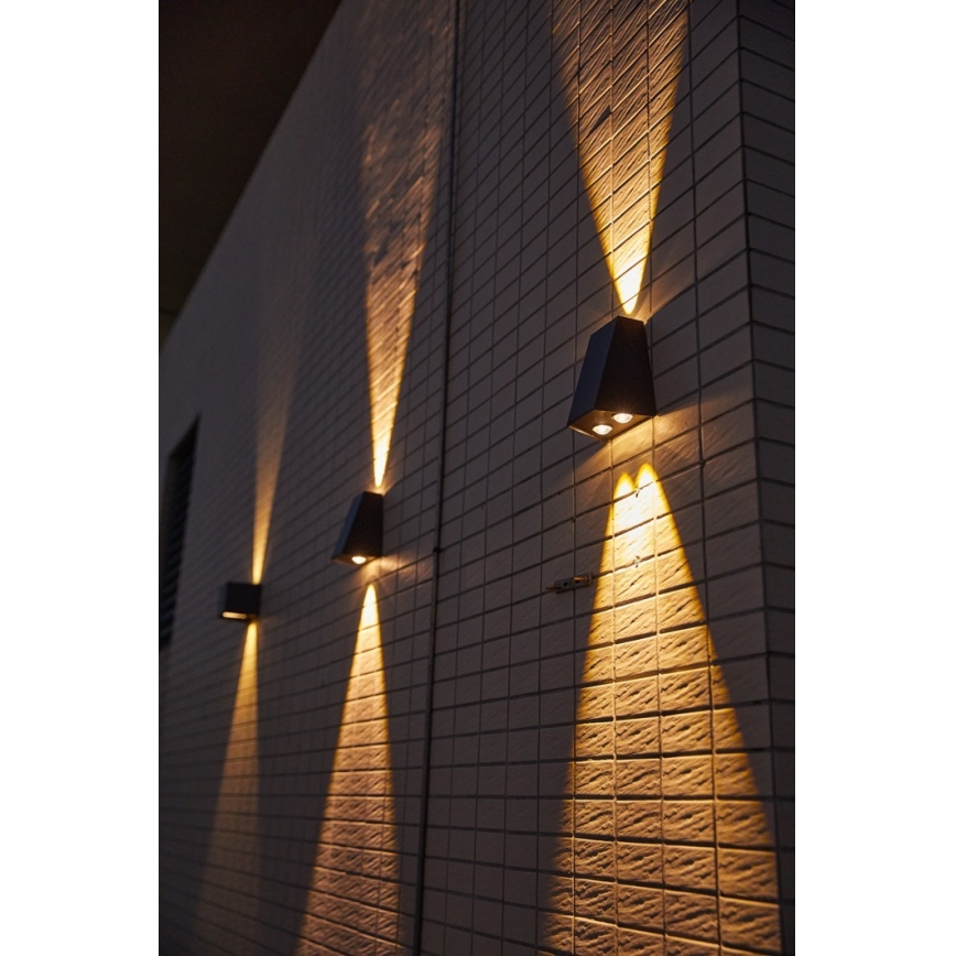 Applique a LED solare con sensore LED/2W/5V IP54 1300 mAh