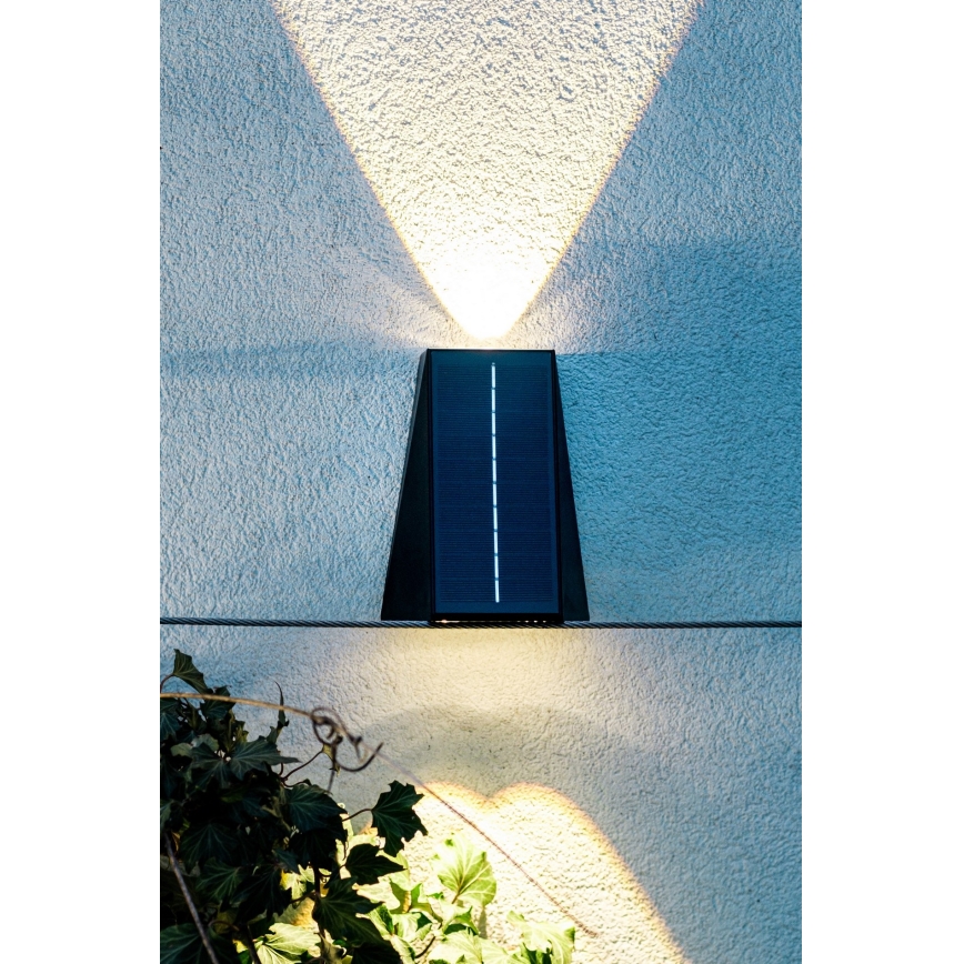 Applique a LED solare con sensore LED/2W/5V IP54 1300 mAh