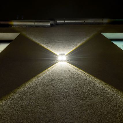 Applique a LED solare con sensore LED/2W/5V IP54 1300 mAh