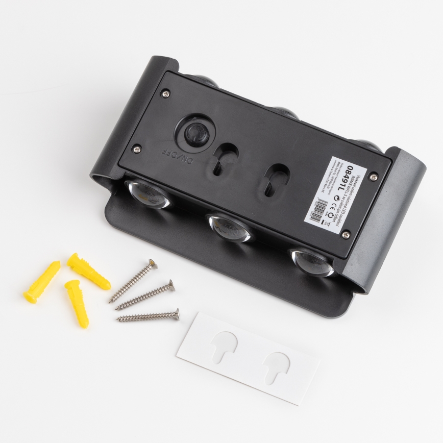 Applique a LED solare con sensore LED/2W/5V IP54 1300 mAh