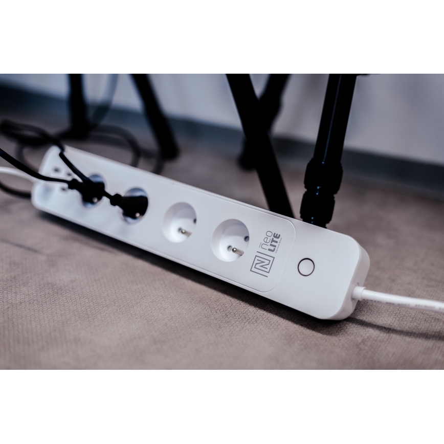 Immax NEO 07707L - Prolunga NEO LITE Smart 4AC + 4USB Wi-Fi Tuya 1,5m