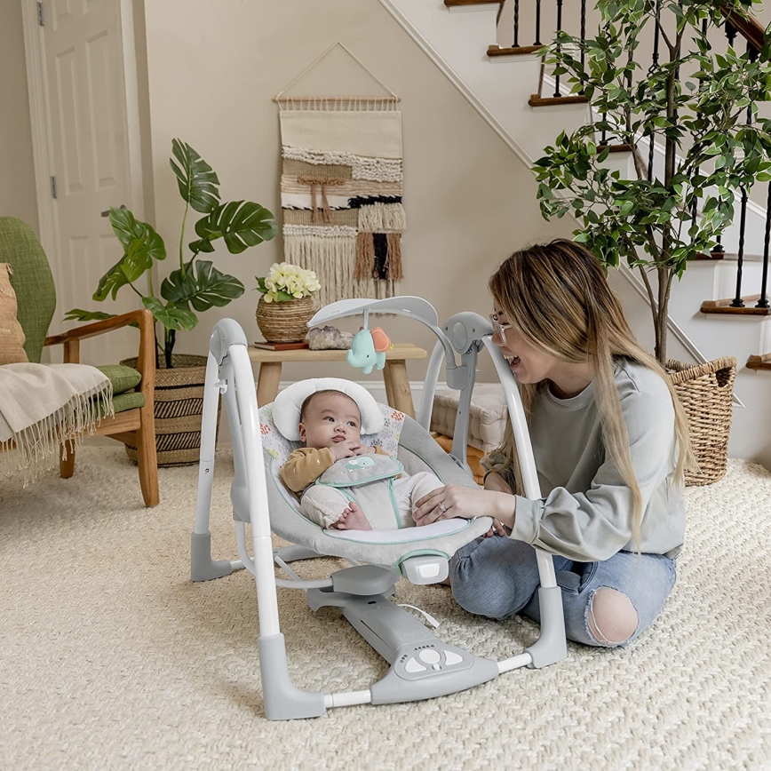 Ingenuity - Dondolo vibrante per bambini con melodia 2in1 WIMBERLY 4xD + 1xC