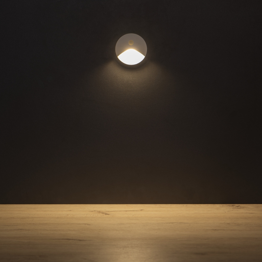 Lampada per scale LED con sensore di movimento e crepuscolare EXIN LED/2,5W/230V 3000K IP65 bianca rotonda