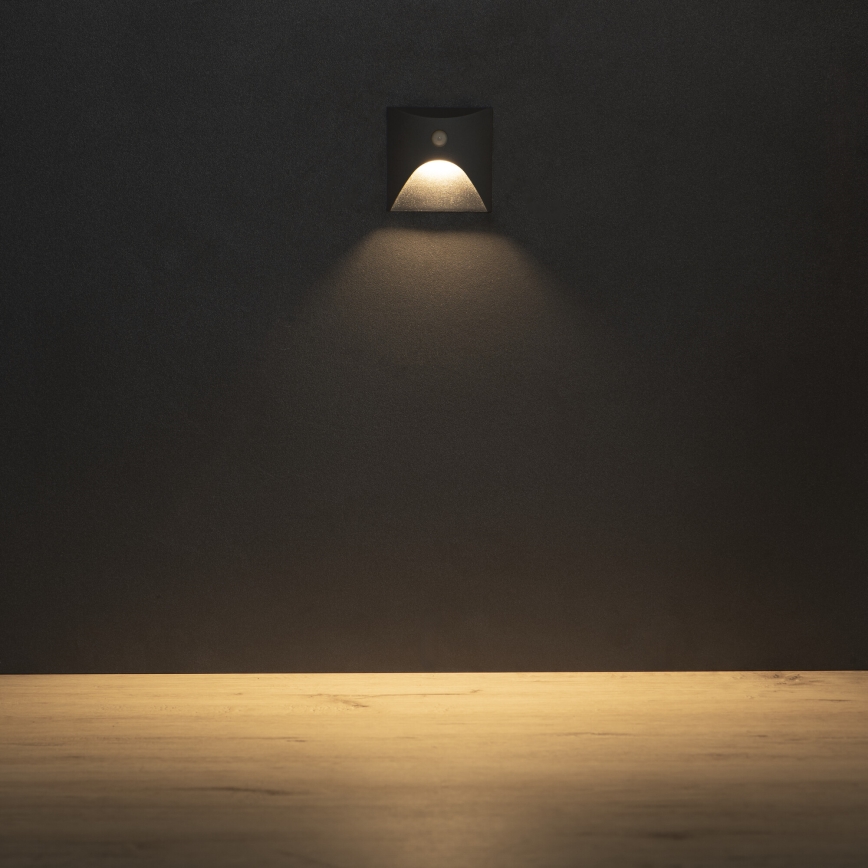 Lampada LED per scale con sensore di movimento e sensore crepuscolare EXIN LED/2,5W/230V 3000K IP65 antracite quadrata