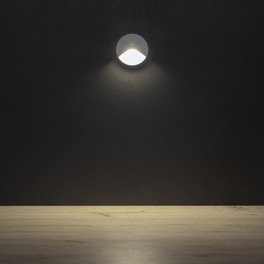 Lampada per scale LED con sensore di movimento e sensore crepuscolare EXIN LED/2,5W/230V 4000K IP65 bianca rotonda