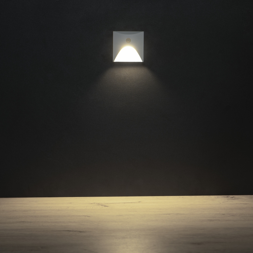 Lampada LED per scale con sensore di movimento e crepuscolare EXIN LED/2,5W/230V 4000K IP65, bianca, quadrata