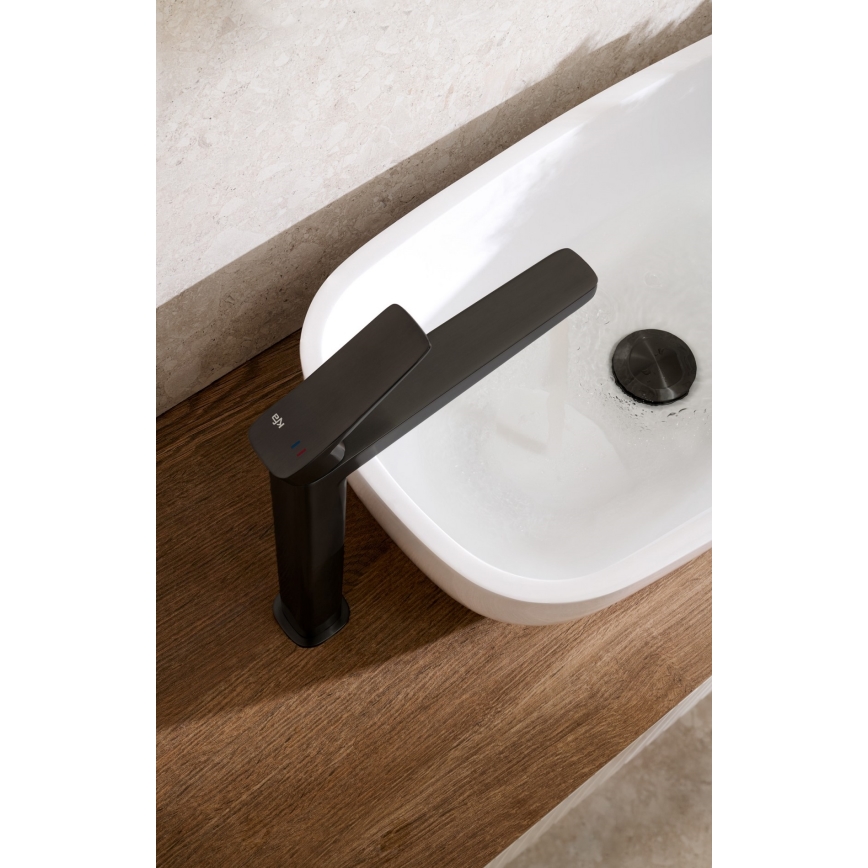 KFA Armatura 4522-712-81 - Miscelatore per lavabo MALAGA con scarico, 30,3 cm nero