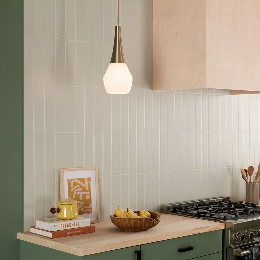 Kichler - Lampadario a sospensione con supporto rigido DEELA 1xE27/60W/230V diametro 17,8 cm ottone