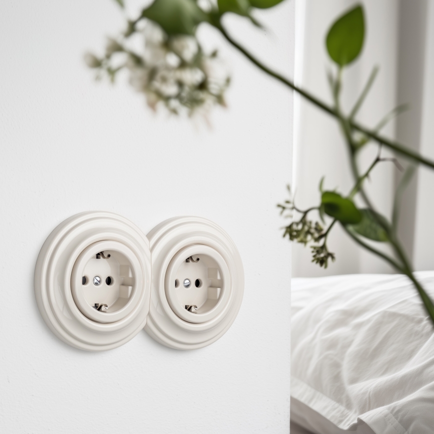 Kliklap - Presa domestica doppia retrò con cornice SCHUKO 230V/16A beige
