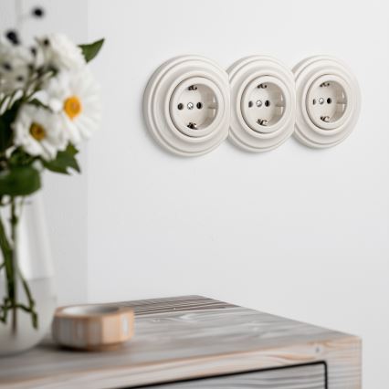 Kliklap - Presa domestica tripla retrò con cornice SCHUKO 230V beige
