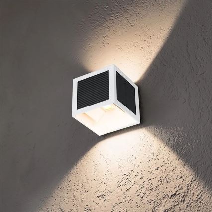 Lampada da parete solare LED con sensore LED/9W/3,7V 3000/4000/6000K IP65 2600 mAh bianca