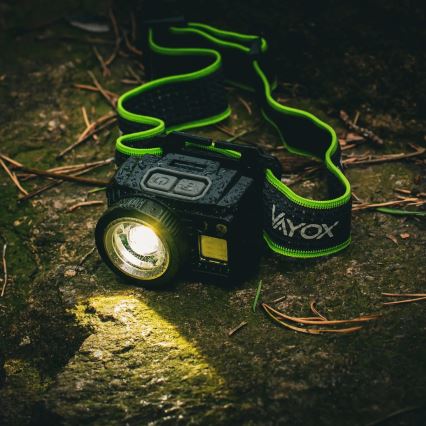 Torcia frontale LED ricaricabile con sensore, luce rossa e intensità luminosa regolabile LED/6W/5V/3xAAA IP66 500 lm 1200 mAh