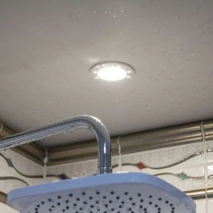 Lampada LED da incasso per bagni LORI LED/4,5W/230V IP65 2700/4000K diametro 8,5 cm bianco
