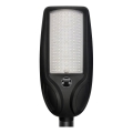 Lampada solare stradale dimmerabile a LED con sensore VENICE LED/200W/3,2V 12000 mAh IP65 nera + telecomando