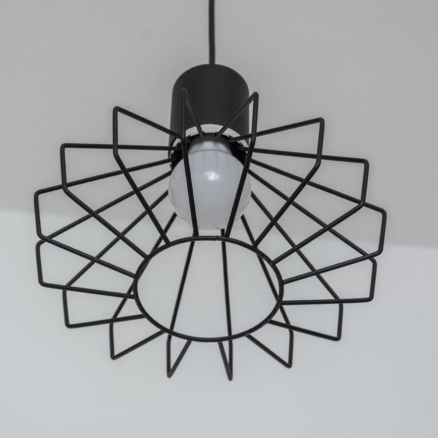 Lampadario sospeso con cavo SOLANO 1xE27/15W/230V nero/cromo lucido