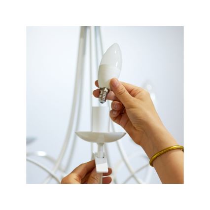 Lampadina LED RGBW Dimmerabile C37 E14/4,9W/230V 2200-6500K CRI 90 Wi-Fi -WiZ