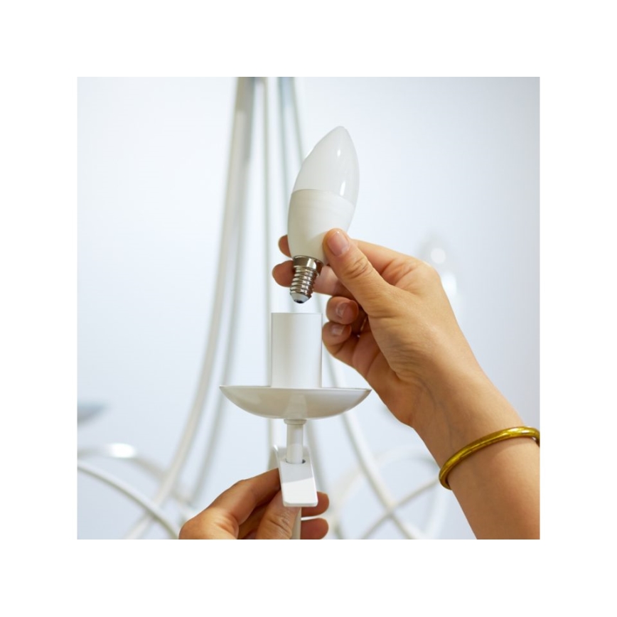 Lampadina LED RGBW Dimmerabile C37 E14/4,9W/230V 2200-6500K CRI 90 Wi-Fi -WiZ