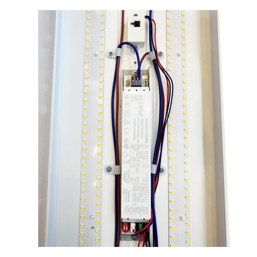LED Dimmerabile fluorescente chiaro LED/35W/44W/52W/60W/230V 4000K 120 cm