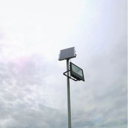 LED Faro solare dimmerabile LED/20W/6,4V 4000K IP65 10000 mAh + telecomando