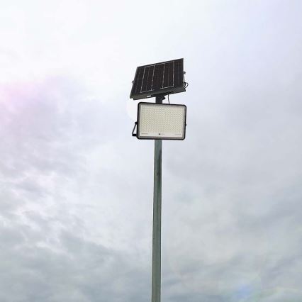 LED Proiettore solare da esterno LED/30W/3,2V 4000K nero IP65 + telecomando