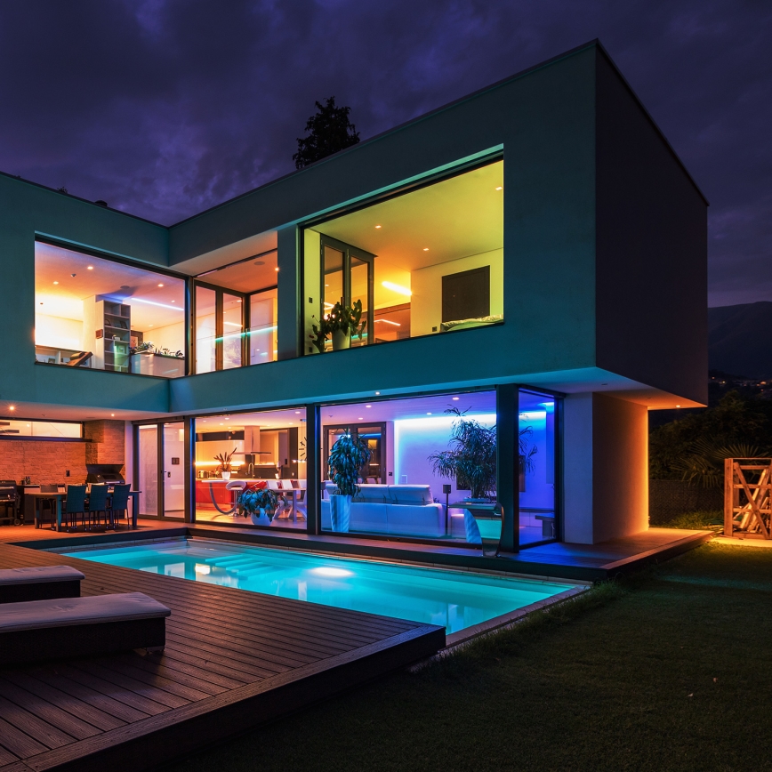 LED RGBW Striscia bagno dimmerabile LED/7,5W/12V IP65 3m Wi-Fi Tuya