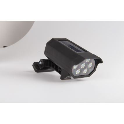 LED Telecamera di videosorveglianza finta con sensore e con pannello solare LED/5W/5,5V 800 mAh IP65 + telecomando