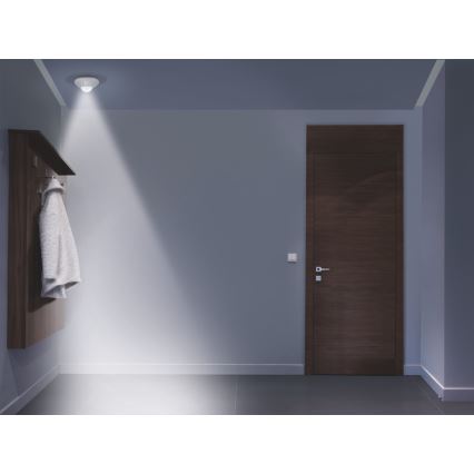 Ledvance - Lampada di orientamento LED con sensore NIGHTLUX LED/1,7W/3xAA 4000K