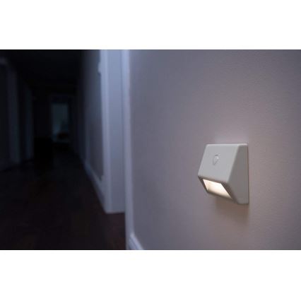 Ledvance - Lampada LED per scale con sensore NIGHTLUX LED/0,25W/3×AAA IP54