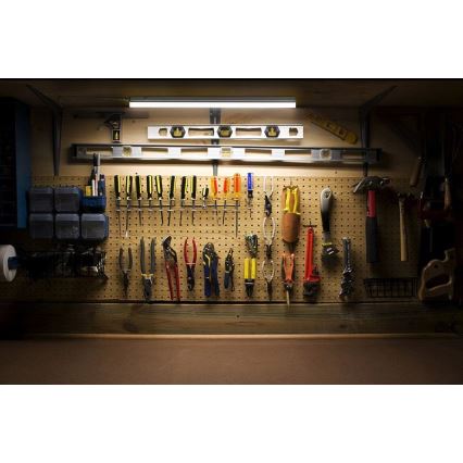 Ledvance - Lampada LED da sottopensile con sensore BATTEN LED/14W/230V 120 cm